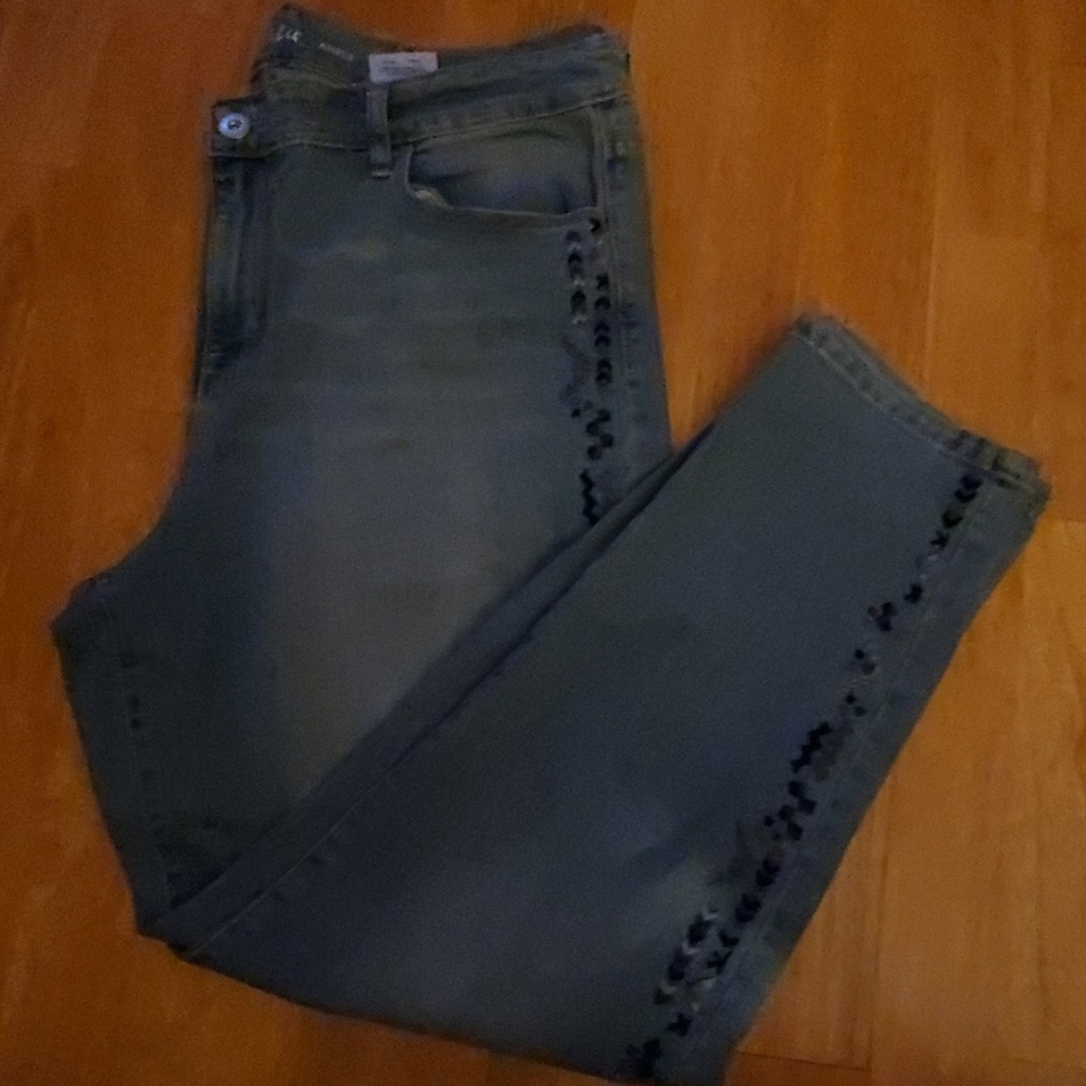Ankle Jean's with embroidery size 16